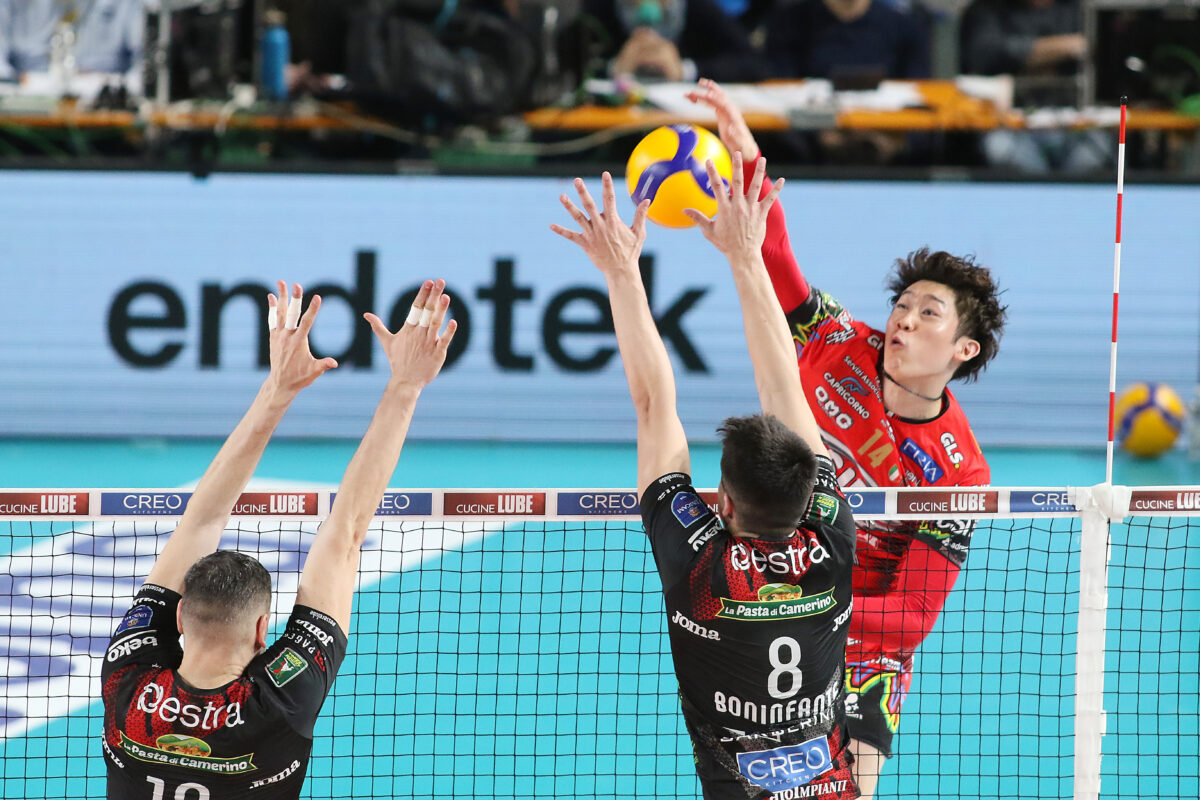 ペルージャが準決勝2連勝で決勝進出に王手！ 石川祐希は途中出場